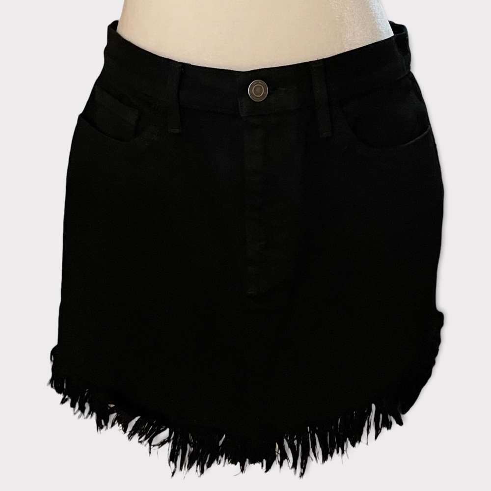 Etienne Marcel Denim Black Frayed Assymmetric Scallop Jean Mini Skirt Size 28 - Picture 6 of 10